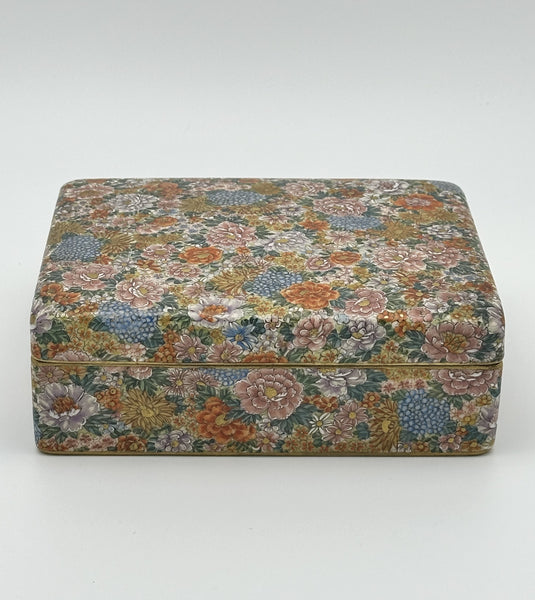 Box. Japanese Satsuma Millefleur. Kyoto Kinkozan. Early 20th Century 6" x 4 3/4"