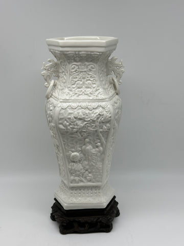 Chinese Blanc d'chine White Porcelain Vase. Circa 1920. Carved and Fitted Stand
