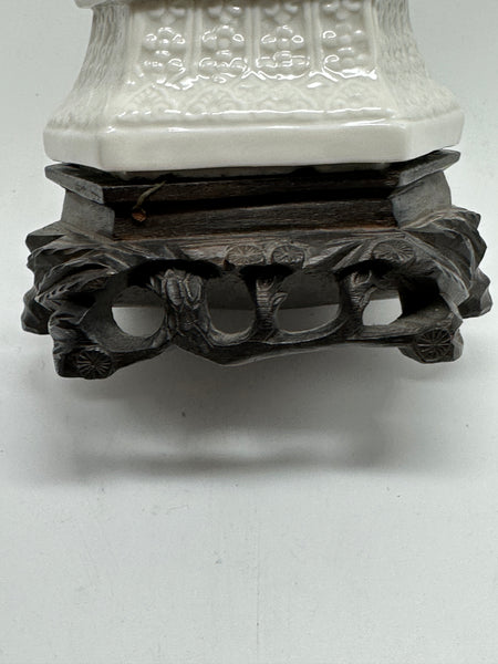 Chinese Blanc d'chine White Porcelain Vase. Circa 1920. Carved and Fitted Stand