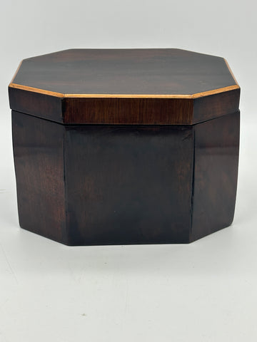 Octagonal Mahogany Tea Box Caddy. Yellow Pine Trim. Circa 1820