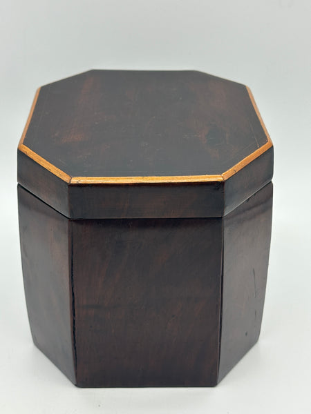 Octagonal Mahogany Tea Box Caddy. Yellow Pine Trim. Circa 1820