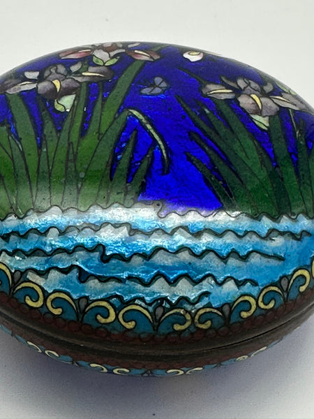 Circular Covered Box. Japanese Ginbari Cloisonne. Iris Flower Circa 1930. 3/4" D