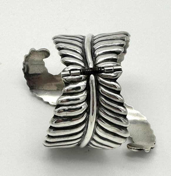 Hinged Bracelet. Taxco Mexico Sterling Silver. Antonio Reyna. Scrolling Ferns 68