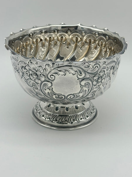 Footed Bowl. English Sterling Silver. Repousse Flowers. Sheffield 1903. 6" D