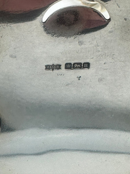 Egg Holder. English Sterling Silver. Sheffield 1905. Gadrooned and Shell Border.