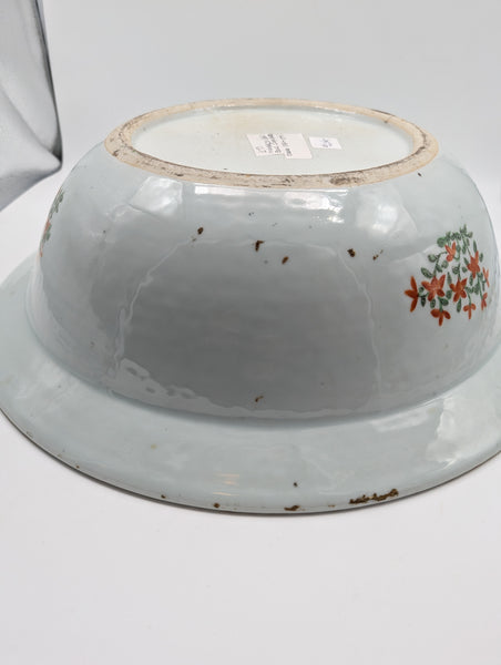 Chinese Porcelain Bowl. Famille Verte Qing Dynasty. Mid 19th Century. 16"