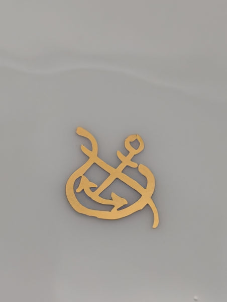 13 English Porcelain Chelsea-Derby Plates. 18th century. 8 1/4" Diameter