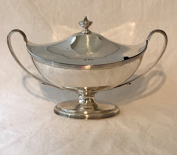 Small Sauce Tureen. Georgian English Sterling Silver. London 1791. Henry Chawner