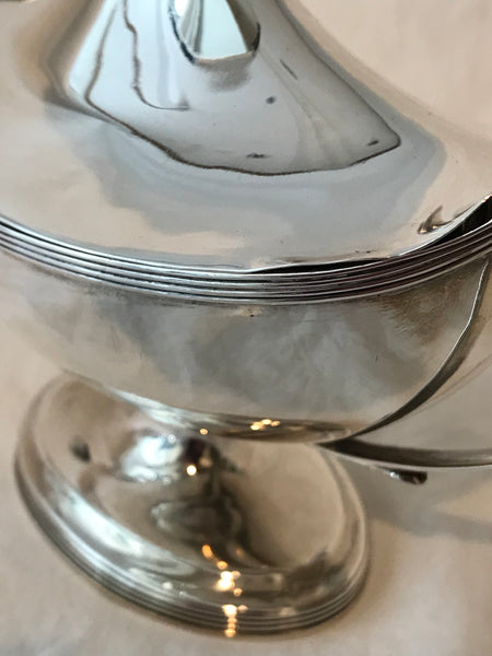 Small Sauce Tureen. Georgian English Sterling Silver. London 1791. Henry Chawner